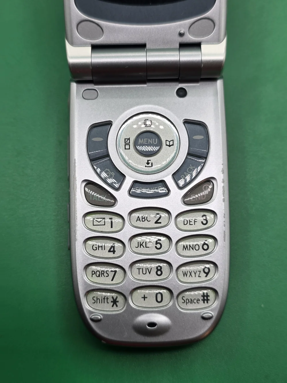 VINTAGE SANYO SCP-3100 SPRINT FLIP PHONE + CHARGER!